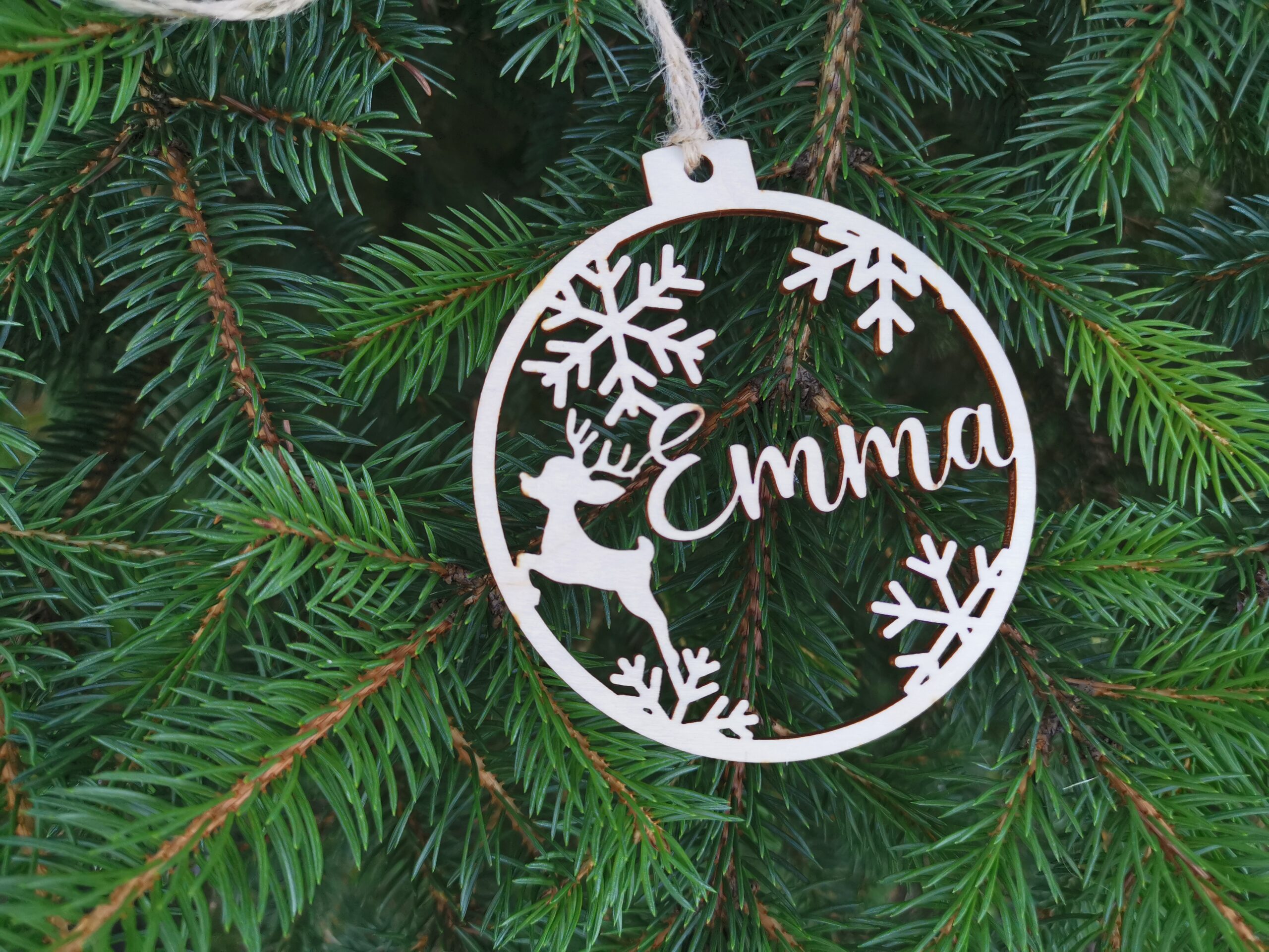 Personalised engraved Acrylic bauble Hanging Tree Decoration SNOWFLAKE name 